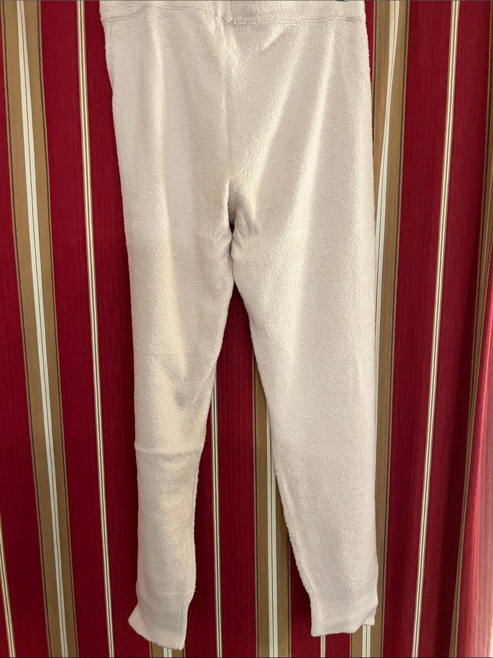 Barefoot Dreams Cozy Cream Plush Jogger Pants - Picture 4 of 5